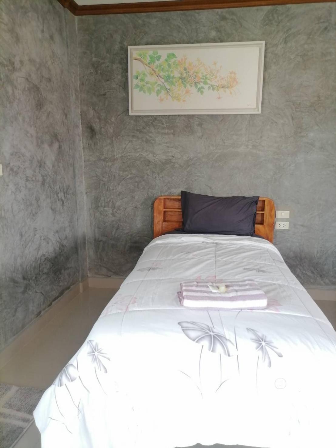 Guesthouse Phuket Airport Ban Bo Han Exteriör bild