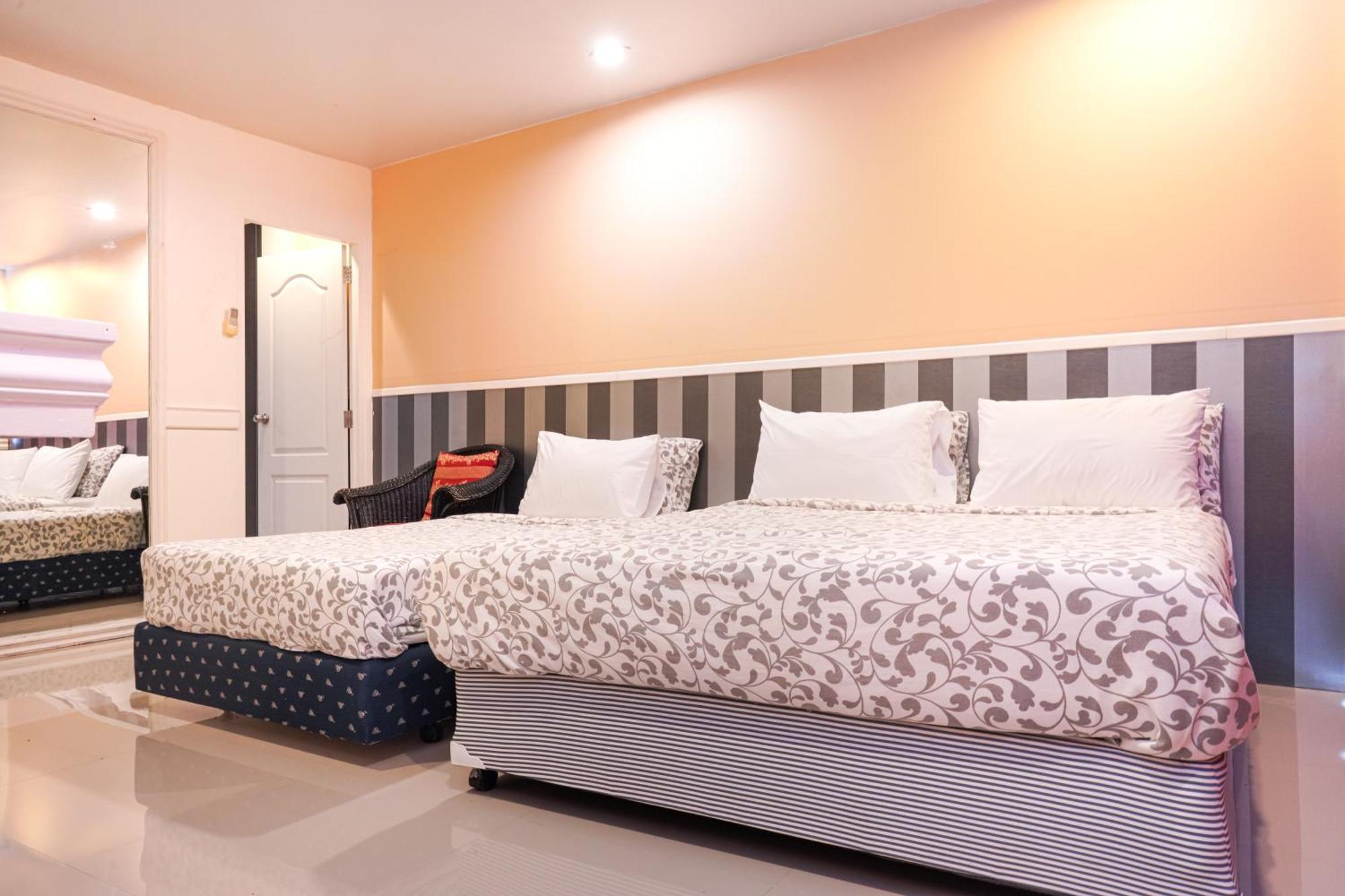 Guesthouse Phuket Airport Ban Bo Han Exteriör bild