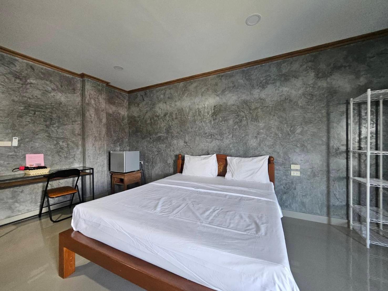 Guesthouse Phuket Airport Ban Bo Han Exteriör bild